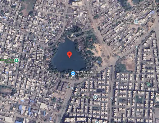 અમદાવાદના વટવા લેક વિસ્તારમાં AMCની મેગા કાર્યવાહી: 420 રહેણાક મકાનોનું જમીનદોસ્તીકરણ